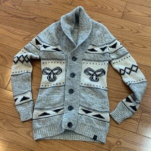 Shawl Collar Button-Up Knit Cardigan in Light Gray and Cream size small